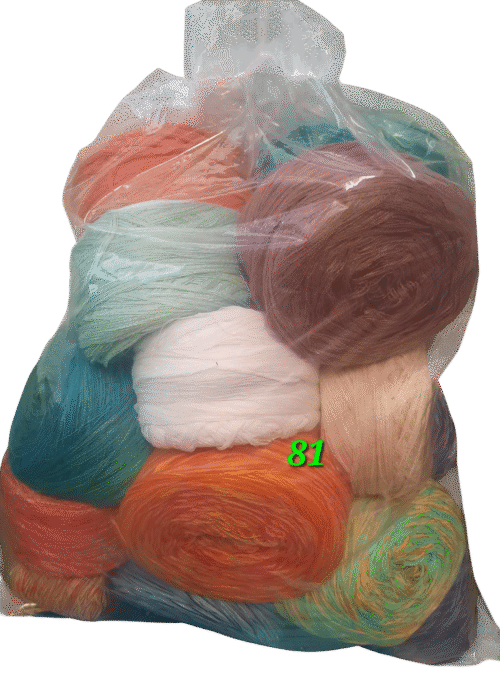 4 kg kott Itaalia segulõngasid : meriino, puuvillane, viskoos, akrüül – kott nr. 81